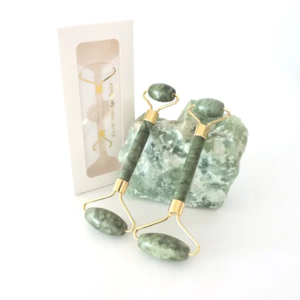 H72e3101ac1064b91b64d8ae6f9ef598fJ.webp Green Xiuyan Jade Facial Skin Massager Ball Roller