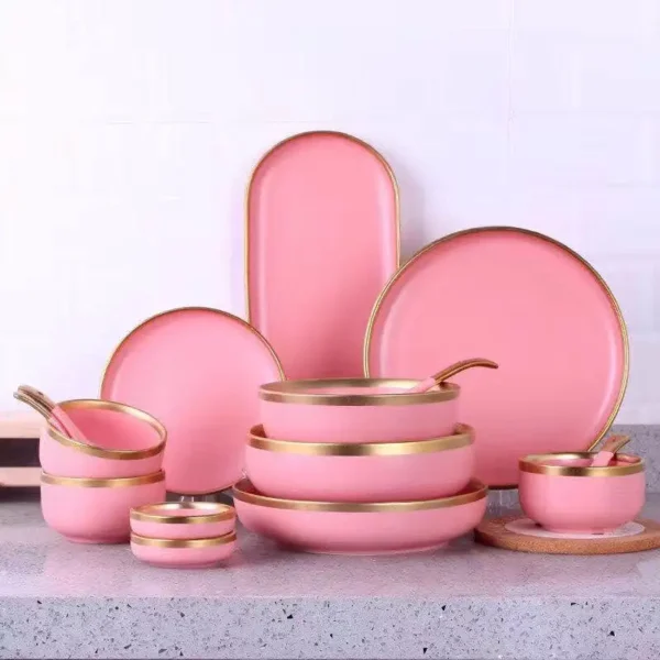 Hc9382f5768754cacb94a582535b081d7G.webp Luxury Ceramic Dinnerware Sets Porcelain Round and square Red Ceramic Plate for Restaurant