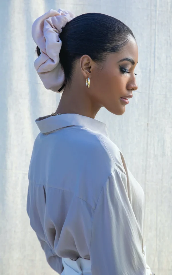 Custom Design Solid Elastic Satin Scrunchie OEM Hair Item Ladies Women Scrunchy Luxury Hair Accessories